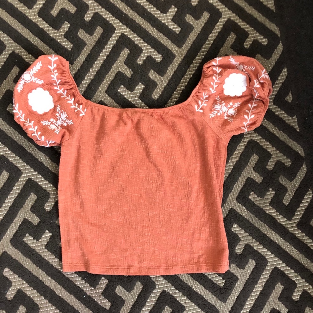 Crop top